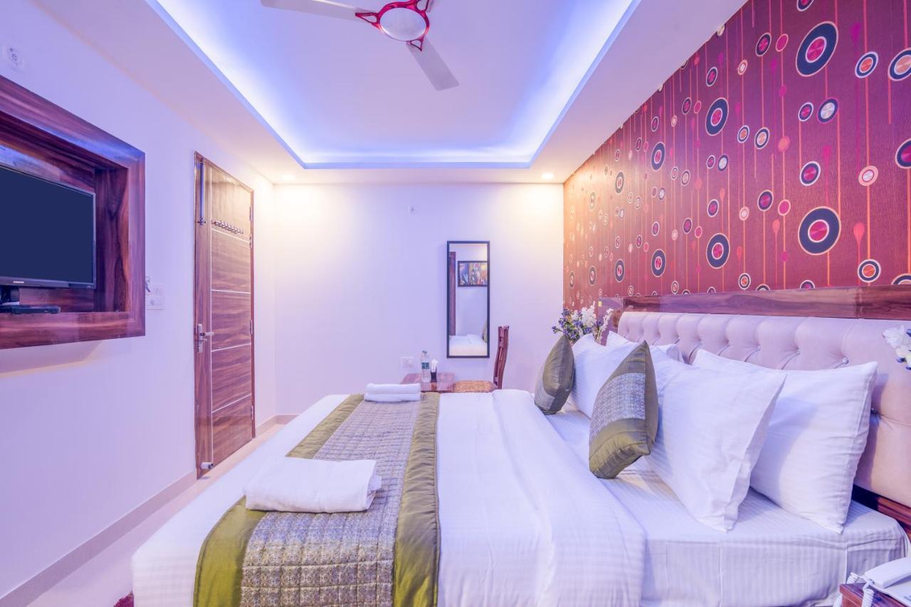 Hotel Festival Mahipalpur Delhi Airport - Near Delhi Aerocity นิวเดลี ภายนอก รูปภาพ