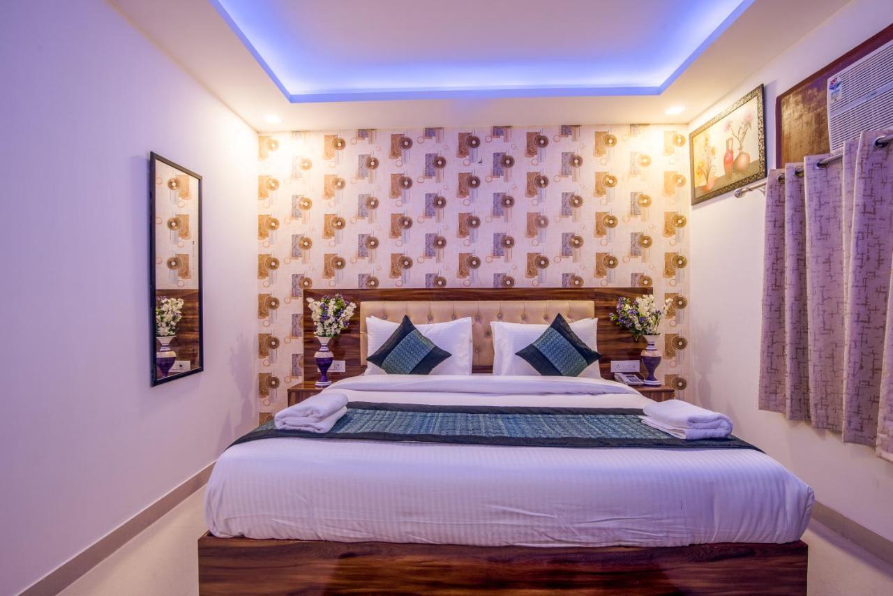 Hotel Festival Mahipalpur Delhi Airport - Near Delhi Aerocity นิวเดลี ภายนอก รูปภาพ