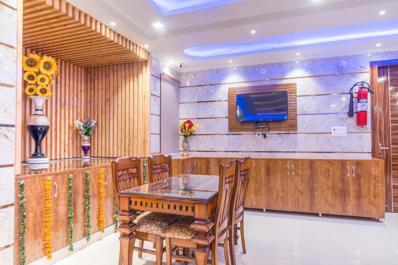 Hotel Festival Mahipalpur Delhi Airport - Near Delhi Aerocity นิวเดลี ภายนอก รูปภาพ