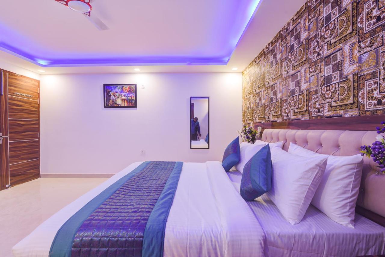 Hotel Festival Mahipalpur Delhi Airport - Near Delhi Aerocity นิวเดลี ภายนอก รูปภาพ