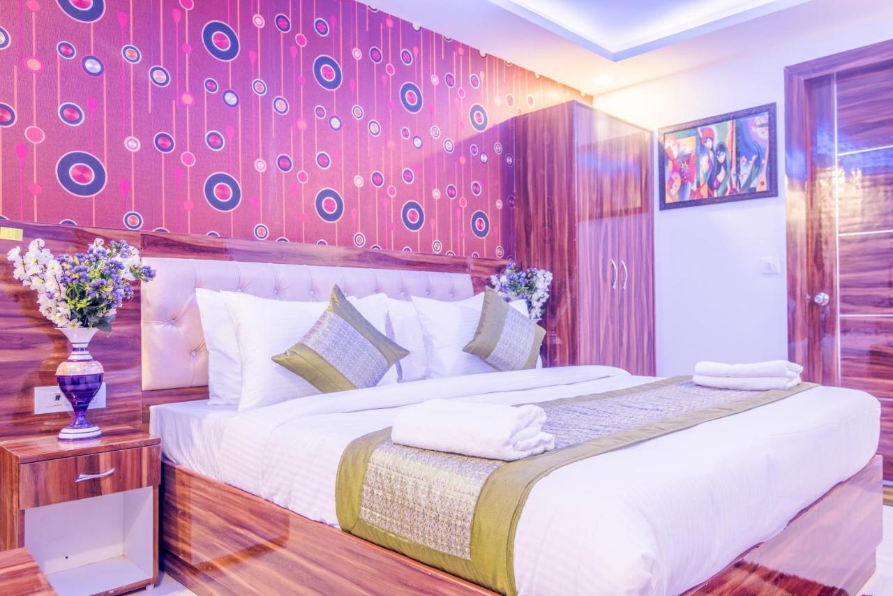 Hotel Festival Mahipalpur Delhi Airport - Near Delhi Aerocity นิวเดลี ภายนอก รูปภาพ